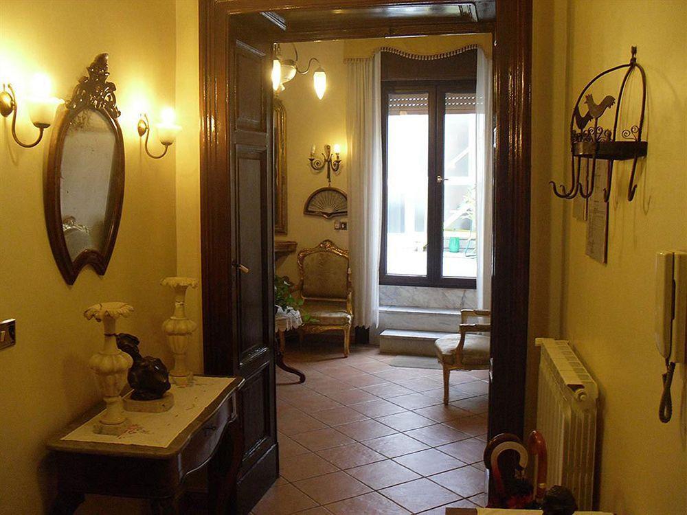 Bed And Breakfast I Vicoletti Di Napoli Luaran gambar